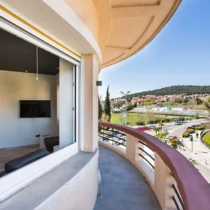  Apartment New Parkview/cityview